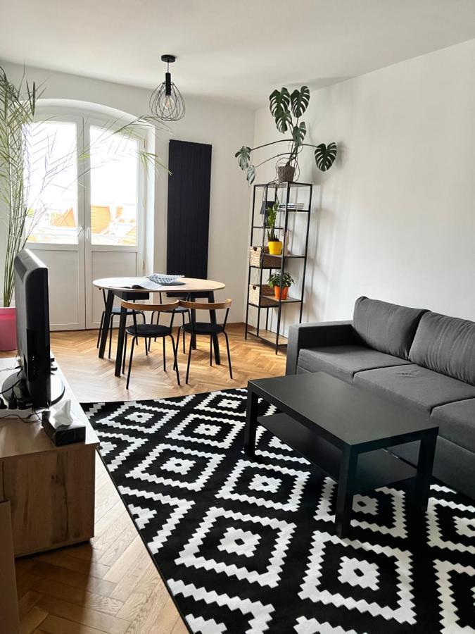 Ohmyhome - Plac Pieciu Rogow - Centrum Varsovie Extérieur photo