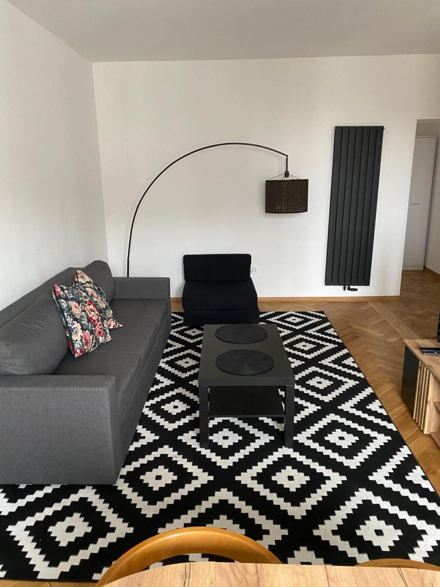 Ohmyhome - Plac Pieciu Rogow - Centrum Varsovie Extérieur photo